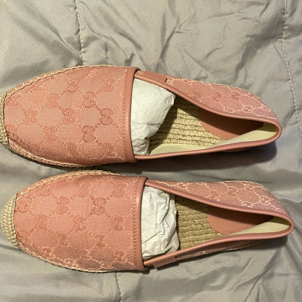 Gucci slip on sandals